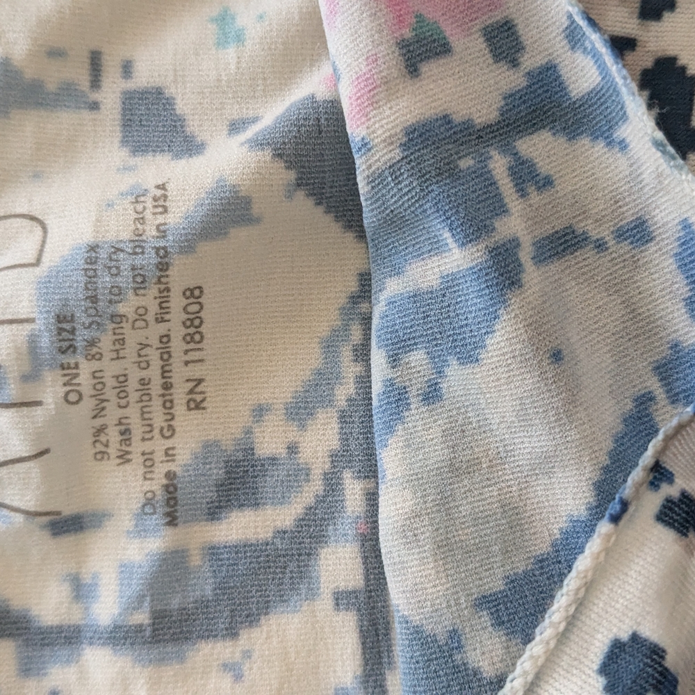 AMB Designs Abstract Print Women's Top - Picture 5 of 5